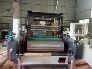 PE流延纏繞膜機保鮮膜機-全自動拉伸纏繞膜機纏繞膜機器